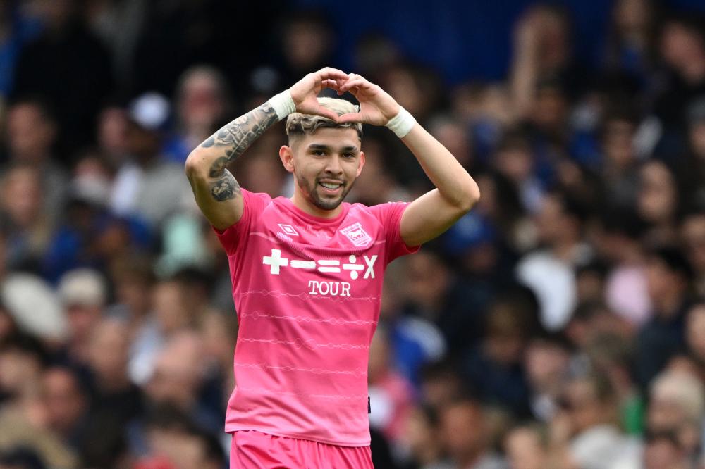 临着严峻的 临着严峻的